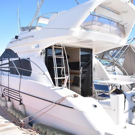 Отель Luxury Yacht Kamikara Сан Мигель Экстерьер фото